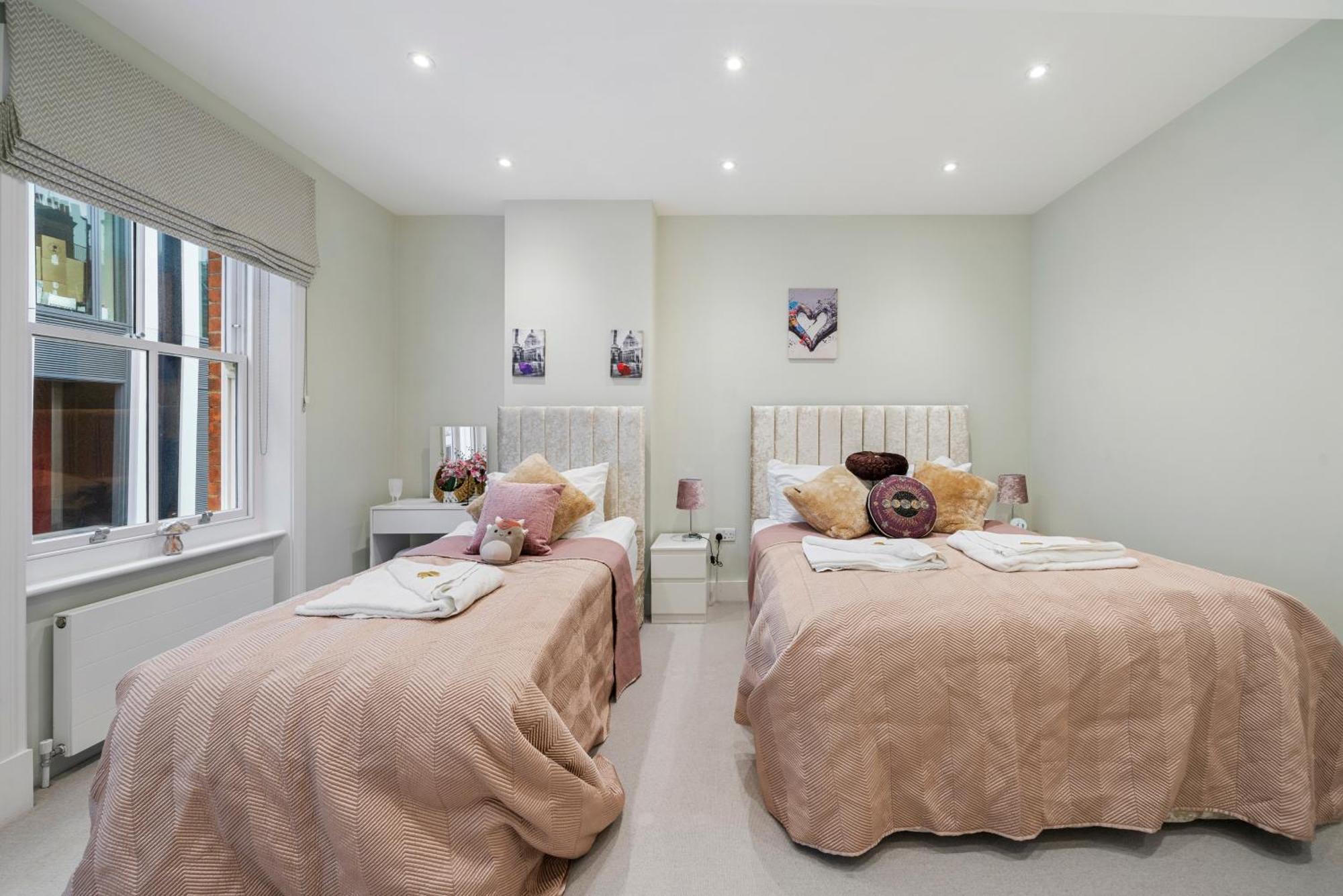 Chic 2 Bed Maisonette In Mayfair 32A Londra Esterno foto